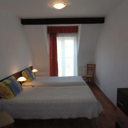 B&B Placheccy *